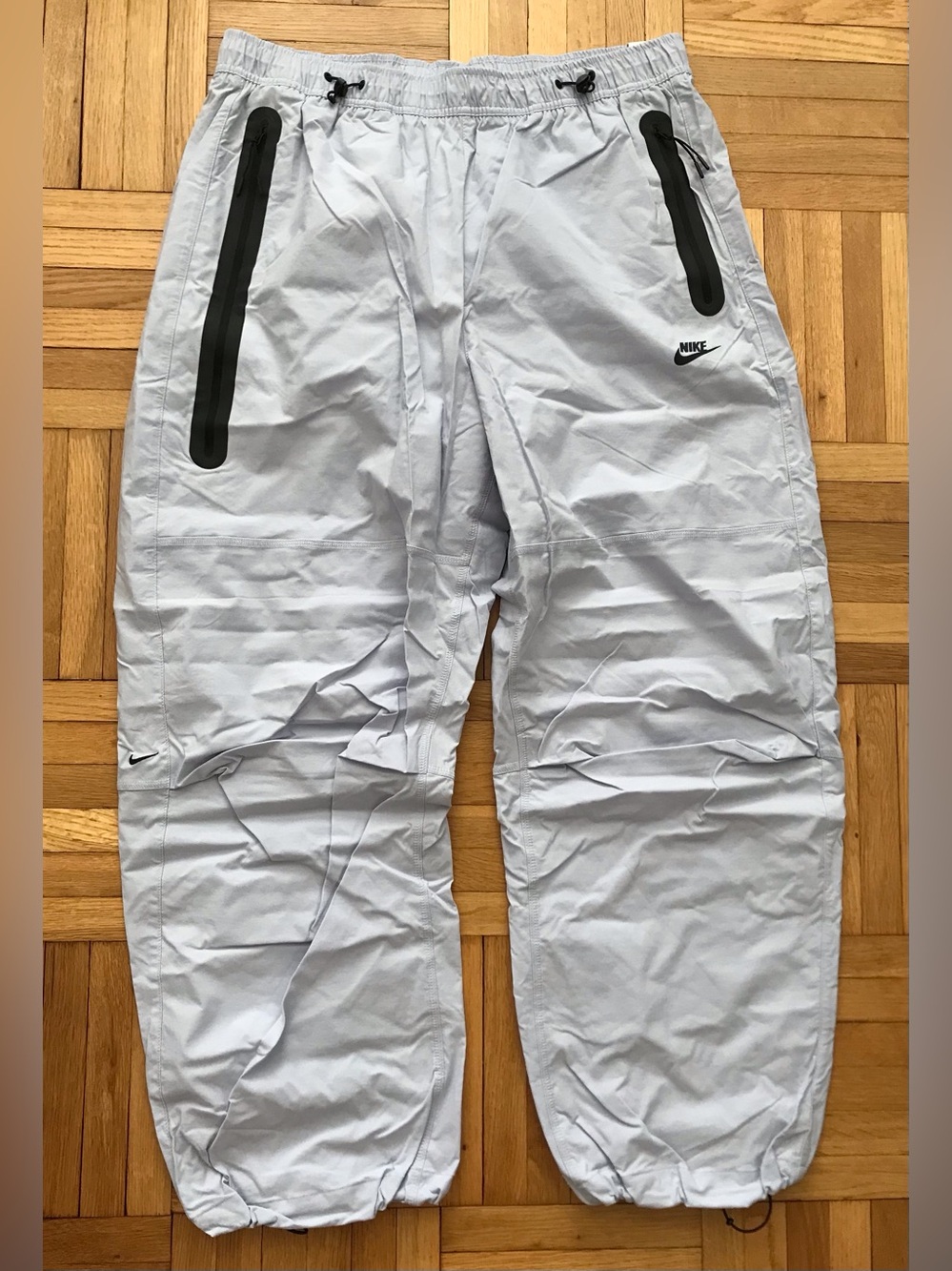 Size Large Mens Nike Tech Woven Oversized Wide Leg Pants Light Blue HM7158-057